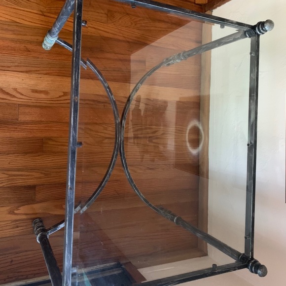 table - Picture 2 of 3